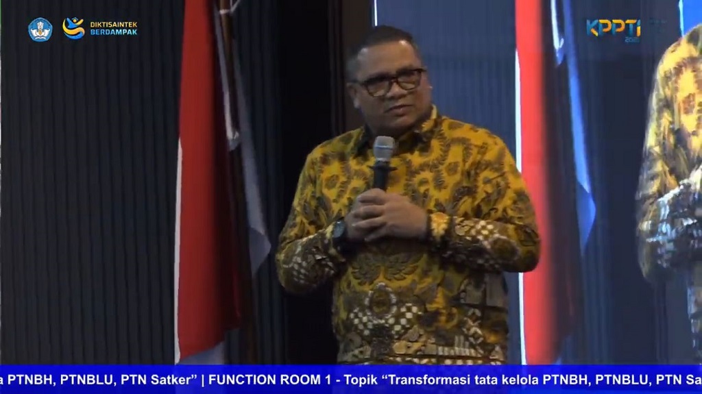 Ketua Majelis Rektor Perguruan Tinggi Negeri Indonesia (MRPTNI) Eduart Wolok. DOK YouTube Kemendiktisaintek