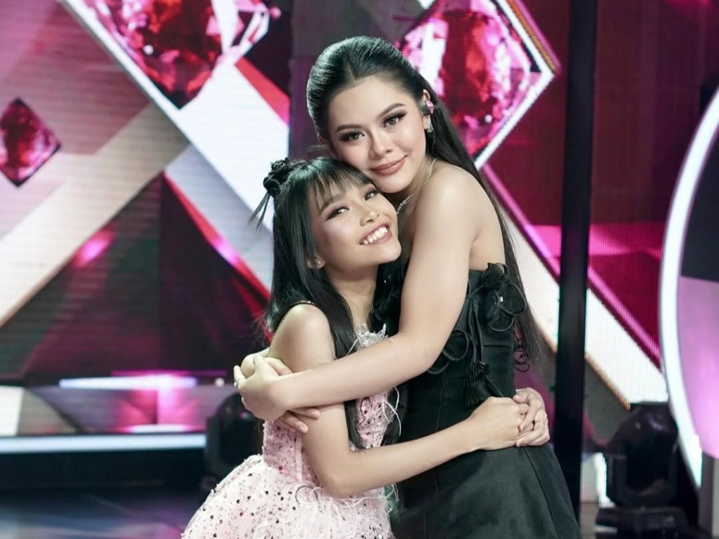 Syaqirah Sidrap dan Melly Lee (Foto: Instagram/mellyleeofficial)