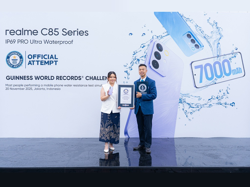 realme C85 Series pecahkan rekor GUINNESS untuk uji ketahanan air massal 280 peserta, mengukuhkan teknologi IP69 Pro sebagai standar baru durability atau daya tahan.