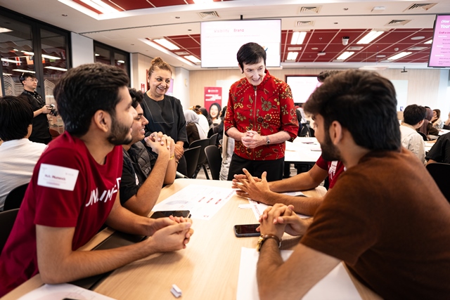  “Side Hustle: Zero to 100 with AI” sebuah workshop yang memanfaatkan kecerdasan buatan AI. (Foto: Dok. Istimewa)