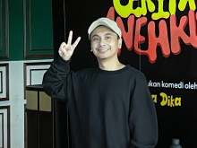 Disebut Istri Tak Punya Teman, Raditya Dika Bikin 'Tongkrongan'