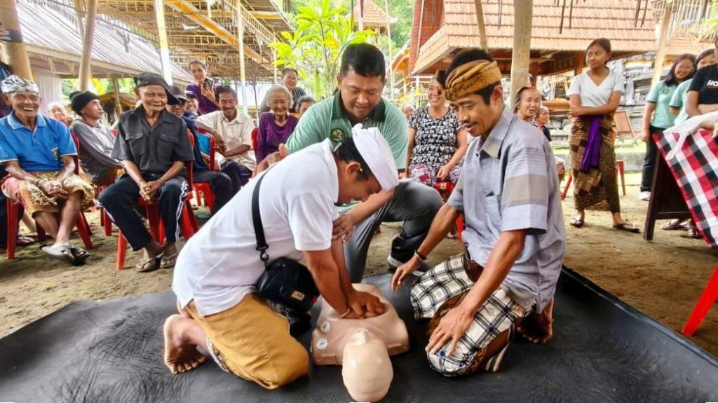 Pengabdian Masyarakat UI di Karangasem Bali. Foto: UI