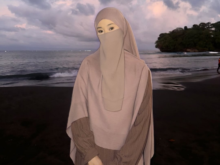 Biodata dan Profil Tinandrose, Penulis yang Resmi Dinikahi YouTuber Fiki Naki