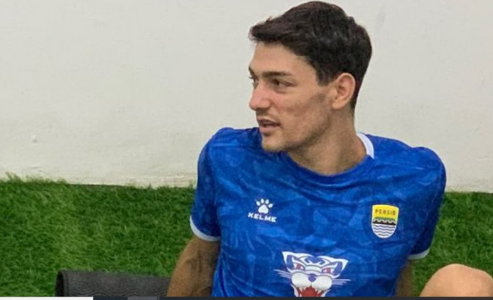 Bek Persib Federico Barba Belum Pasti Main Lawan Lion City Sailors