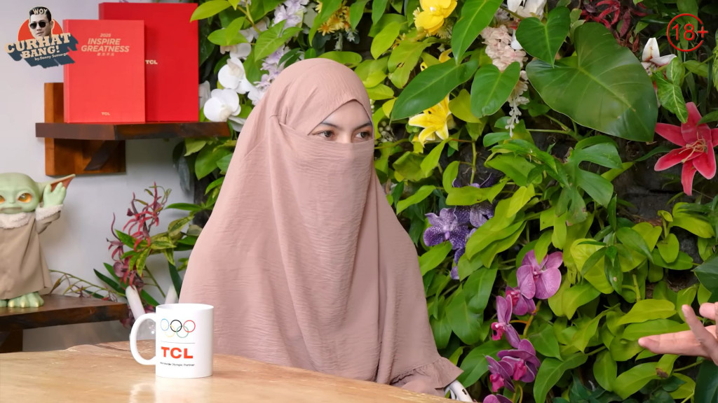 Wardatina Mawa, istri Insanul Fahmi (Foto: YouTube/ CURHAT BANG Denny Sumargo)