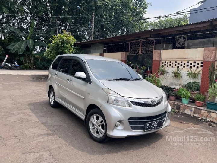 Cek-Cek Harga Mobil Bekas Toyota Avanza-Veloz 2014, Modal Rp100 Jutaan