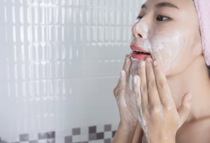 4 Rekomendasi Facial Wash untuk Kulit Sensitif, Harga Mulai dari Rp40 Ribuan