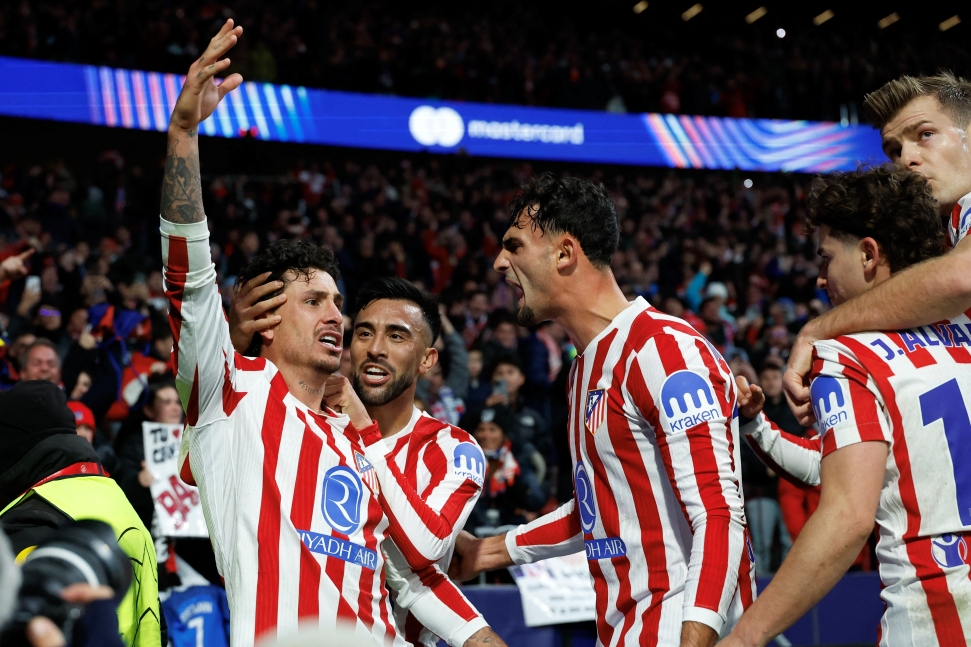 Bek Atletico Madrid, Jose Gimenez, merayakan golnya ke gawang Inter Milan (AFP/Pierre-Philippe Marcou)