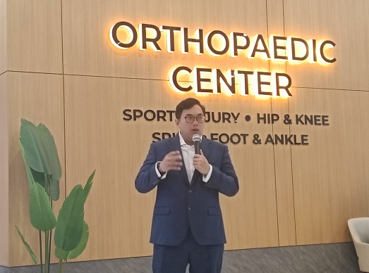 dr. Ivan Mucharry Dalitan, Sp.OT(K), Konsultan Bedah Ortopedi Hip & Knee Siloam Hospitals Mampang. (Foto: Dok. Yuni)