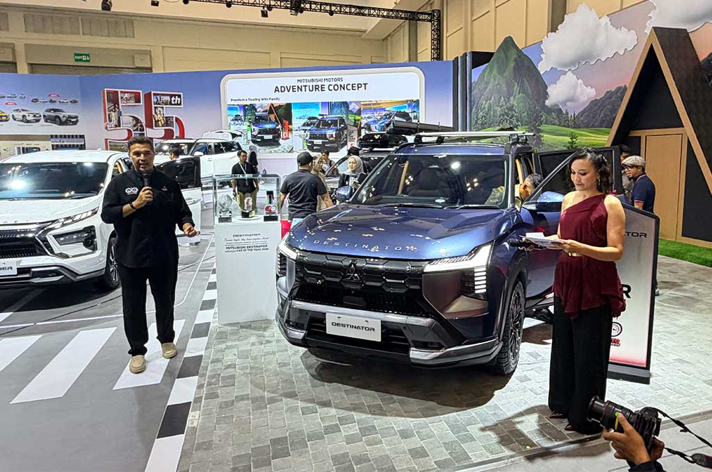 Mitsubishi hadirkan ragam konsep modifikasi mobil di GJAW 2025, ini cerita Rifat Sungkar. medcom-uda