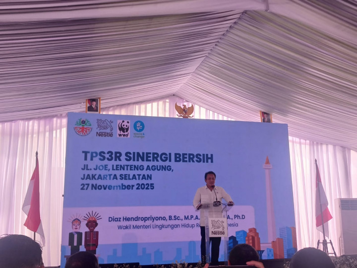 Resmikan TPS3R Lenteng Agung, Wamen LH Soroti Darurat Sampah dan Ancaman Mikroplastik