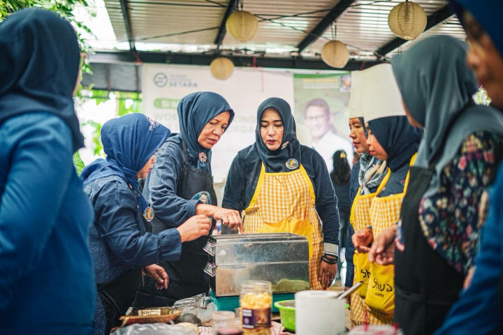 Pemberdayaan Perempuan Berbasis AI Hasilkan Rp 3,2 Juta dalam Sehari