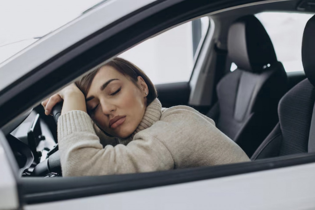 Saat microsleep terjadi, beberapa bagian otak 'mati sejenak'. Ilustrasi Freepik