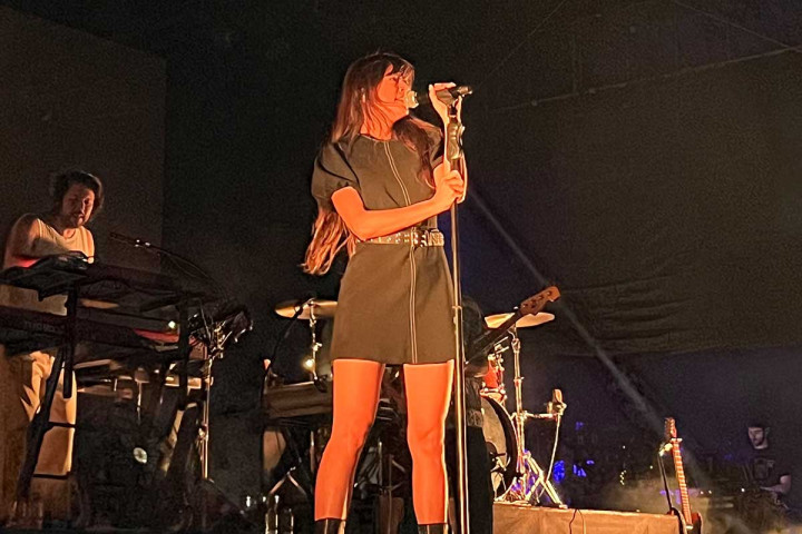 Sesuai Ekspektasi, L’Impératrice Ubah Joyland Sessions 2025 Jadi Lantai Dansa