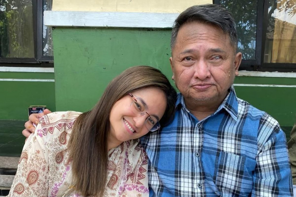 Marshanda dan ayahnya (Foto: instagram)