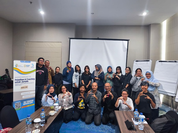 Pelatihan & Coaching untuk Jurnalis Batch I bertajuk “Membaca Laporan Keberlanjutan: Dari Data Jadi Berita” yang digelar Indonesian Society of Sustainability Professionals (IS2P) pada 29–30 November 2025 di Veranda Hotel Pakubuwono, Jakarta Selatan