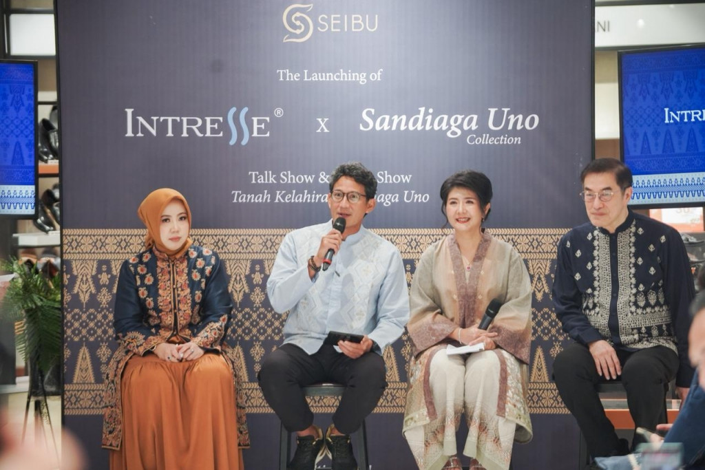 Sandiaga Uno saat peluncuran fesyen hasil kolaborasi Intresse x Sandiaga Uno Collection.