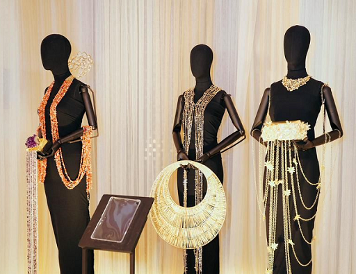 Sarat Makna Mendalam, Ini Koleksi TULOLA X Maestro Perajin Taro dan Reza Rahadian