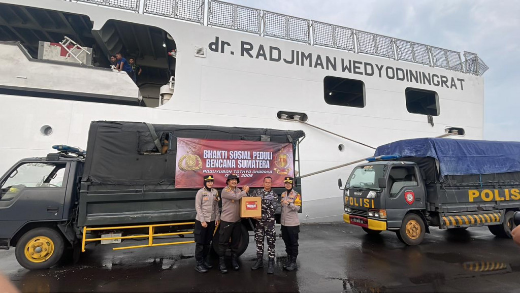  Paguyuban Alumni Akpol 2005 Tathya Dharaka mengirimkan ribuan paket sembako untuk warga Sumatra yang terdampak bencana (Foto: Istimewa)