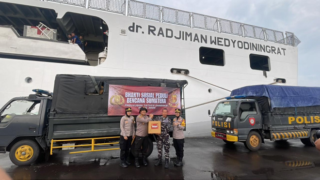  Paguyuban Alumni Akpol 2005 Tathya Dharaka mengirimkan ribuan paket sembako untuk warga Sumatra yang terdampak bencana (Foto: Istimewa)