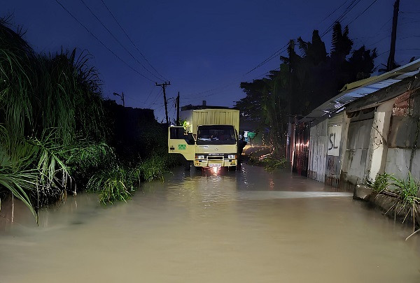 Musim Mas Salurkan Bantuan Darurat untuk Ribuan Keluarga Terdampak Banjir di Sumatera