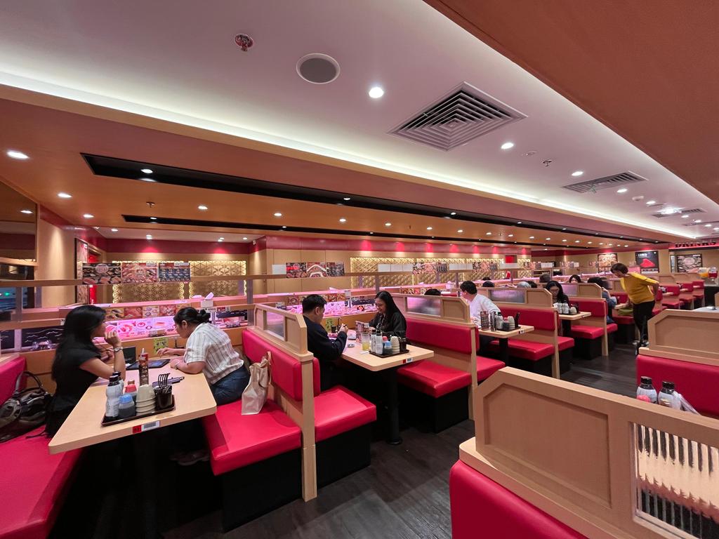 Outlet di East Mall Grand Indonesia lantai 5 ini memiliki kapasitas 276 kursi yang mencakup area meja reguler dan counter seat. Dok. A. Firdaus/Medcom