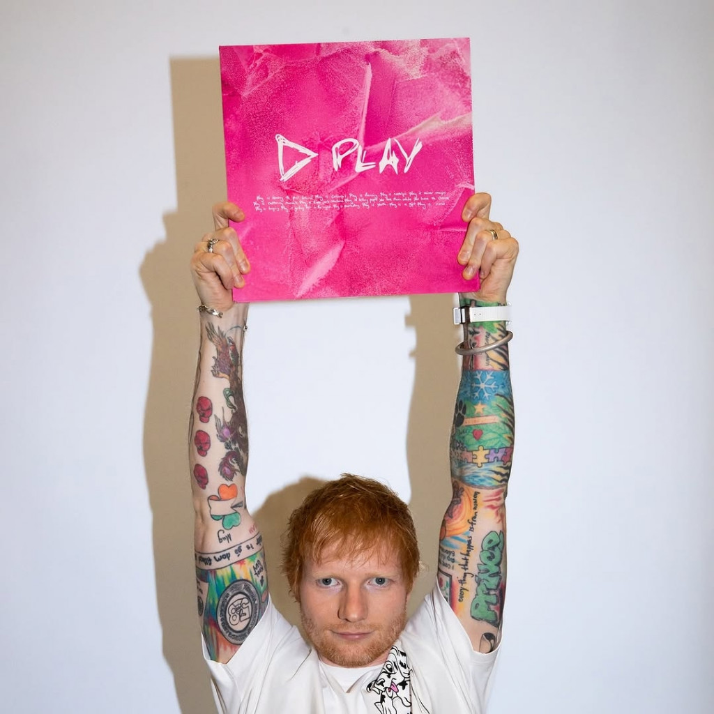 Ed Sheeran dan Album Play (Foto: Instagram @teddysphotos)