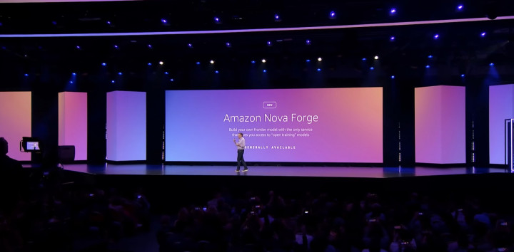 AWS Luncurkan Amazon Nova Forge: Solusi Bangun Model Frontier AI
