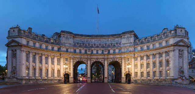 Waldorf Astoria London Admiralty Arch: Ikon Bersejarah yang Dinyatakan Melalui Keunggulan Kuliner