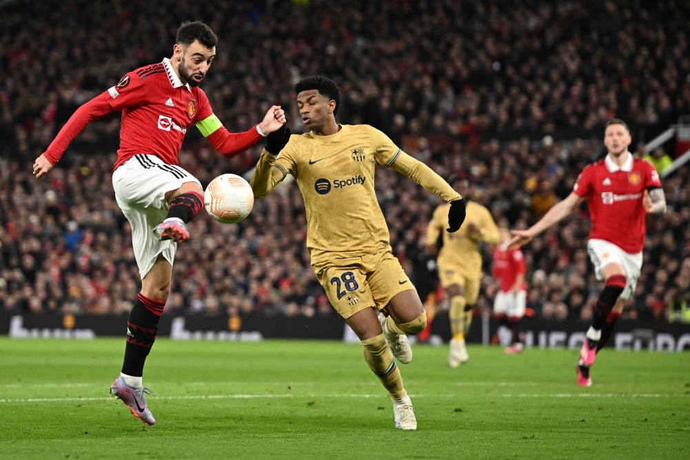 Gelandang Manchester United, Bruno Fernandes (AFP/Oli Scarff)