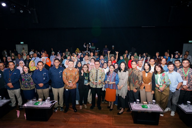 : WhatsApp dan UKMINDONESIA.ID menggelar pelatihan tatap muka untuk membantu UMKM memperkuat ketahanan mereka melalui adopsi digital