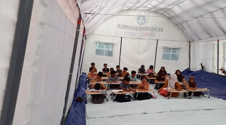 Mendesak! Penyediaan Sekolah Darurat di Wilayah Terdampak Banjir Sumatra
