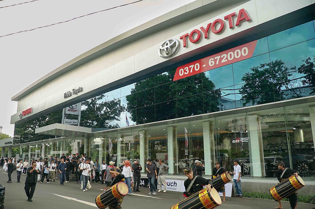 Dealer Krida Toyota NTB di Jalan Ahmad Yani No 8 Gerimax Indah, Lombok Barat, Nusa Tenggara Barat. Toyota