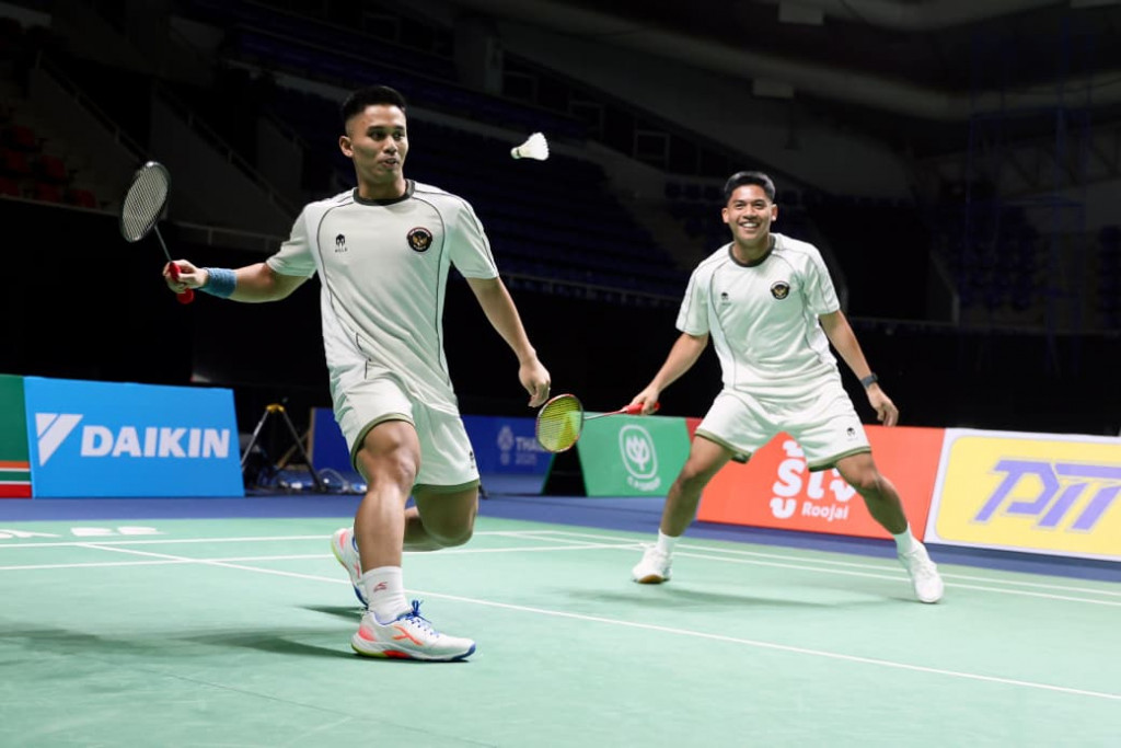 Tim bulu tangkis Indonesia berlatih jelang SEA Games 2025 (dok. PBSI)