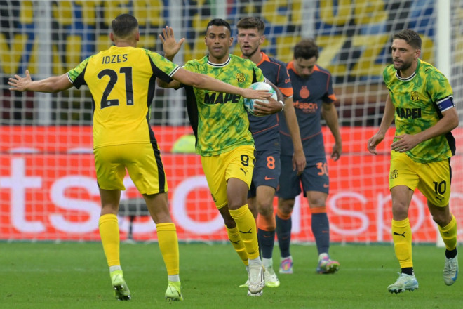 Selebrasi gol para pemain Sassuolo). (Foto: STEFANO RELLANDINI / AFP)