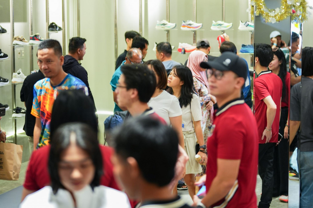 Suasana opening store Mills di Palembang. (Foto: Istimewa)