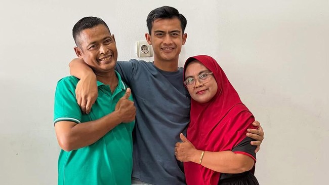Ayah Pratama Arhan (kiri) meninggal dunia. foto: Instagram/@pratamaarhan8