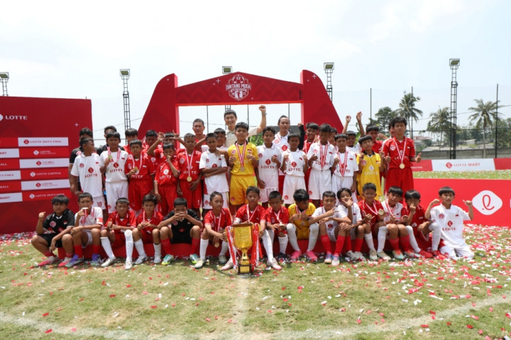 Juara LOTTE Bintang Muda Generasi Masa Depan 2025, Tim Ismed Sofyan Raih Rp 100 Juta