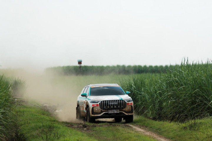 Jaecoo J8 SHS ARDIS Buktikan Mobil PHEV Bisa Diajak Reli