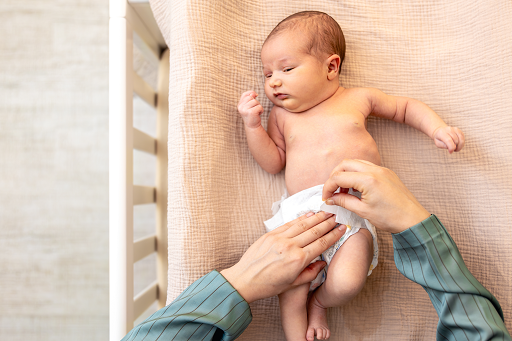 Tips memilih popok bayi yang tepat.  (Foto: Ilustrasi. Dok. Freepik.com)