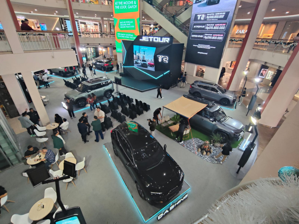 Jetour Year End Exhibition hingga 14 Desember 2025 di The Forum Mall Kelapa Gading 3 Jakarta. Medcom.id/Ekawan Raharja