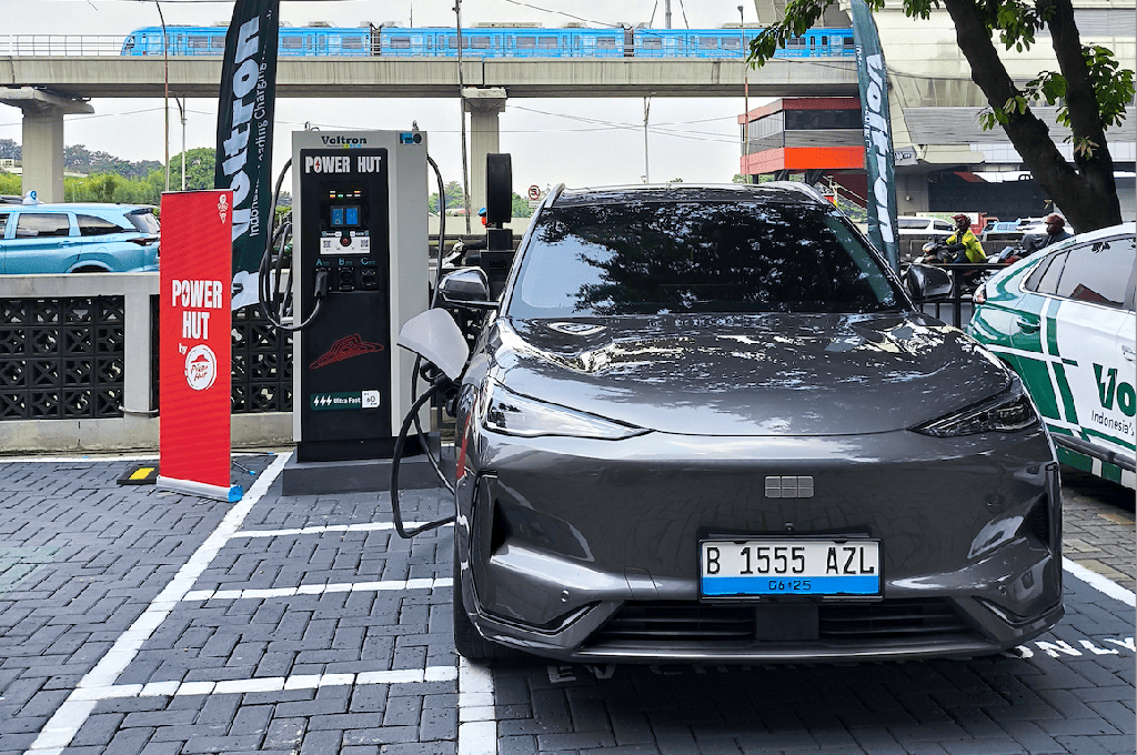 Charging Station Voltron. Geely