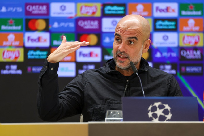 Pealtih Manchester City Pep Guardiola. (Foto: THOMAS COEX / AFP)