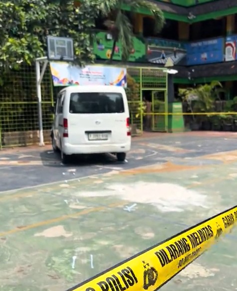 Mobil MBG yang menabrak sejumlah siswa dan guru di SDN Kalibaru 01 Cilincing . (Foto: tangakapan layar TikTok)
