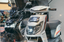 Beli Motor Listrik Akhir Tahun, Diskon Sampai Rp14 Juta