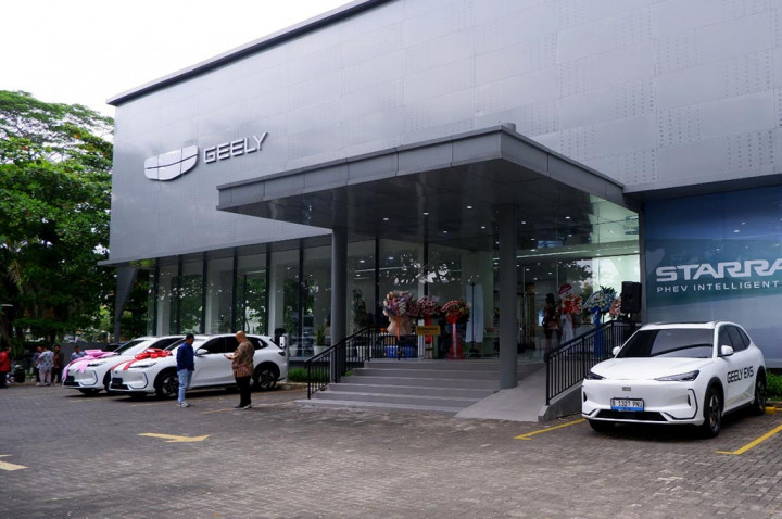 Geely Auto Kerja Sama dengan Wonder Group, Buka 3 Dealer Baru