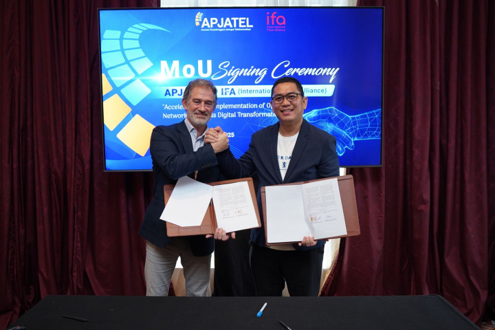 APJATEL dan International Fiber Alliance Percepat Jaringan Open Access Fiber di Indonesia