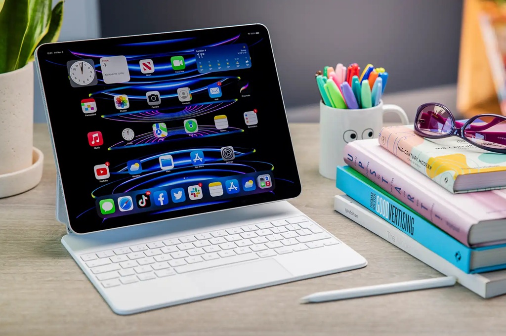 Berikut rekomendasi tablet dengan ukuran layar 12 inci yang mampu menghadirkan pengalaman penggunaan sehari-hari yang nyaman.