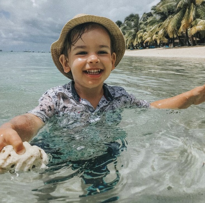 Orang Tua Wajib Tahu, Cara Melindungi Anak dari Risiko Saat Liburan