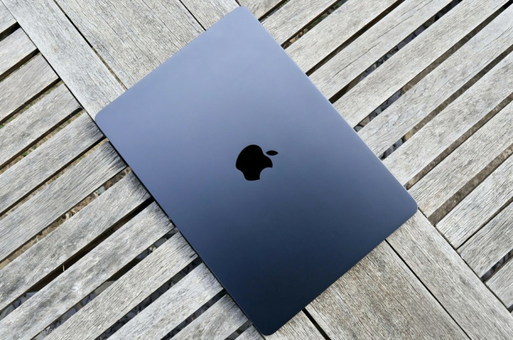 Harga MacBook Air M2 Indonesia Turun Jauh, Paling Worth It 2025